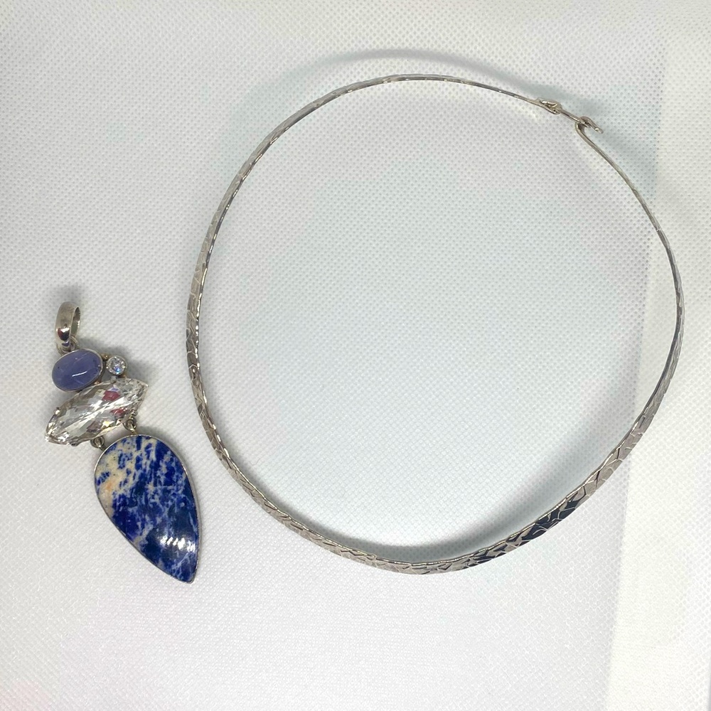 🎉 HP 🎉 Stunning Silver and Stone Pendant Necklace From Sedona, Arizona JS925